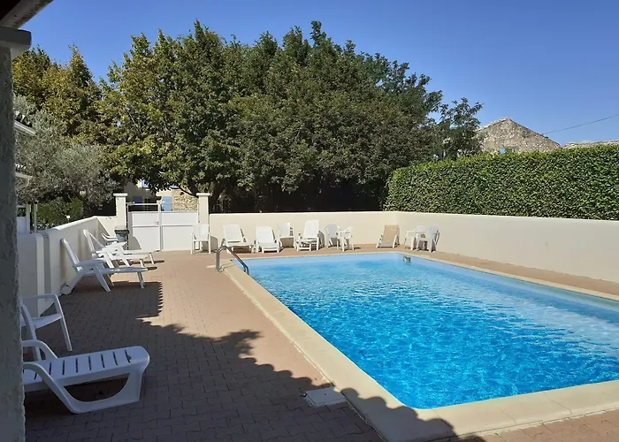 Du Sillot Bed & Breakfast *